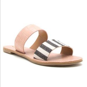 3️⃣ PACK Blush stripe pink double strap sandal